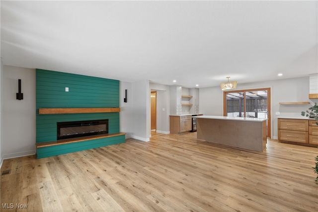 1482 Whittier Street NE, Canton, OH 44721