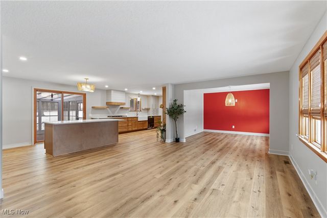 1482 Whittier Street NE, Canton, OH 44721