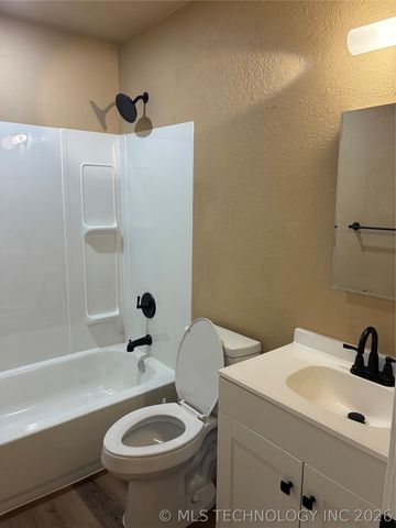 519 Park Street, Wagoner, OK 74467