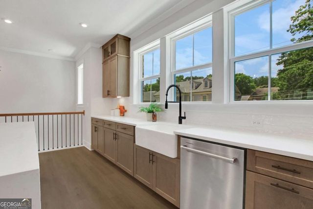116 Bridgecrest Road, Roswell, GA 30075