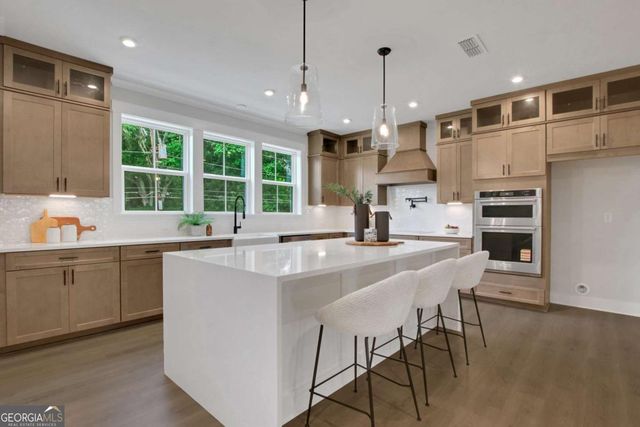 116 Bridgecrest Road, Roswell, GA 30075