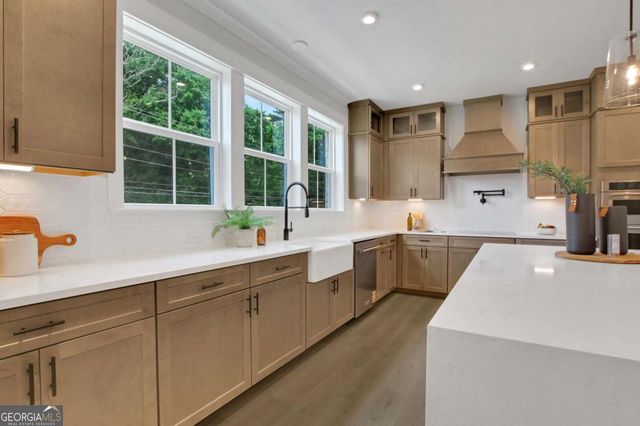 116 Bridgecrest Road, Roswell, GA 30075