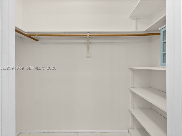 9360 SW 25th St, Miami, FL 33165