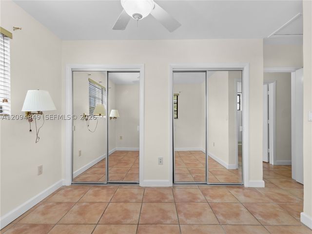 9360 SW 25th St, Miami, FL 33165