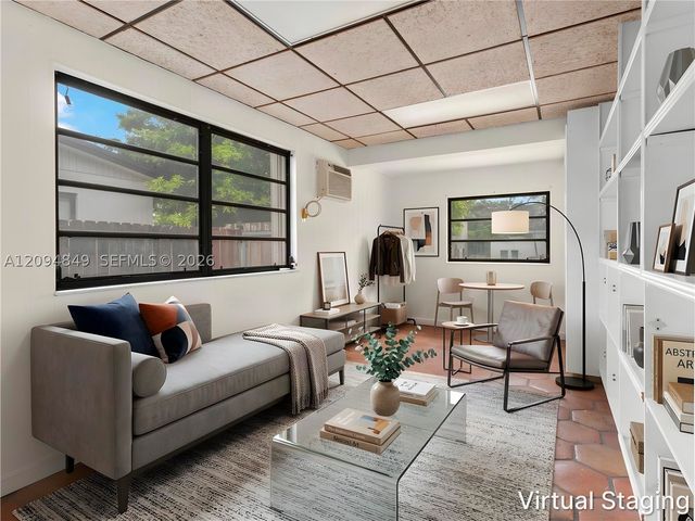 9360 SW 25th St, Miami, FL 33165