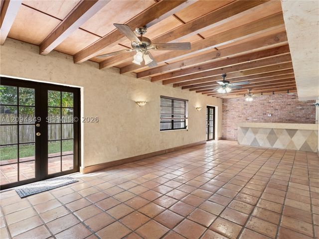 9360 SW 25th St, Miami, FL 33165