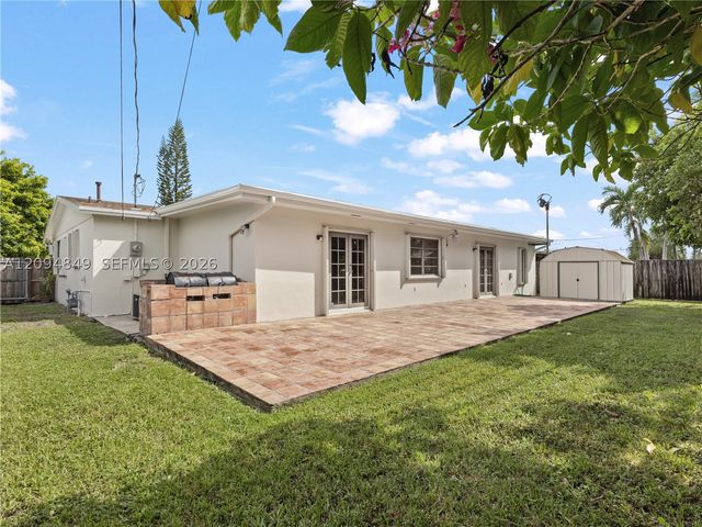 9360 SW 25th St, Miami, FL 33165