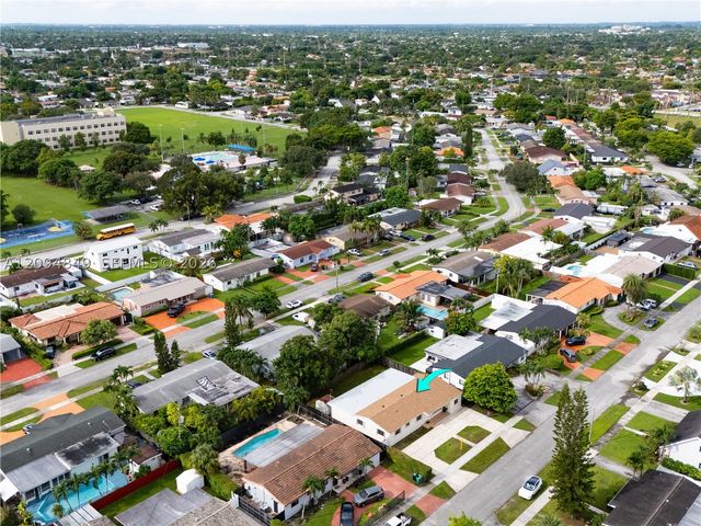 9360 SW 25th St, Miami, FL 33165