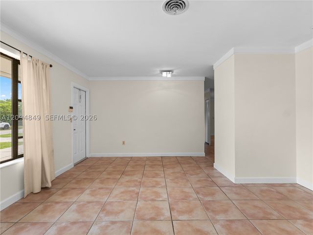 9360 SW 25th St, Miami, FL 33165