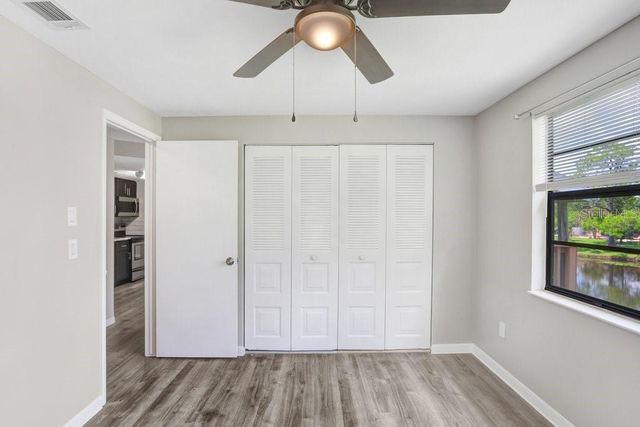 137 HUNTER LAKE DRIVE C, Oldsmar, FL 34677