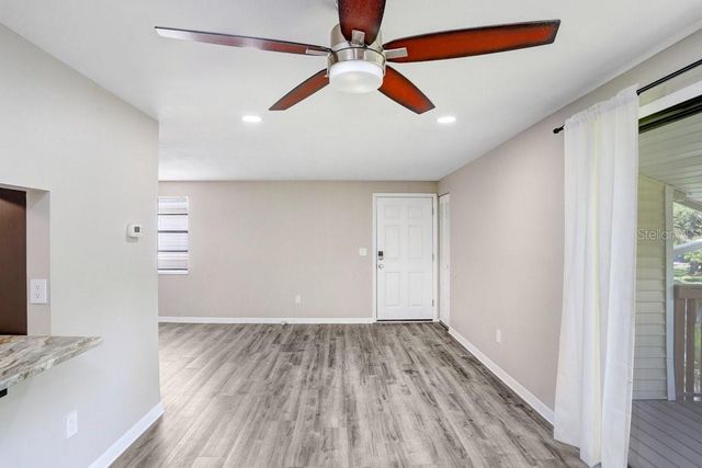 137 HUNTER LAKE DRIVE C, Oldsmar, FL 34677