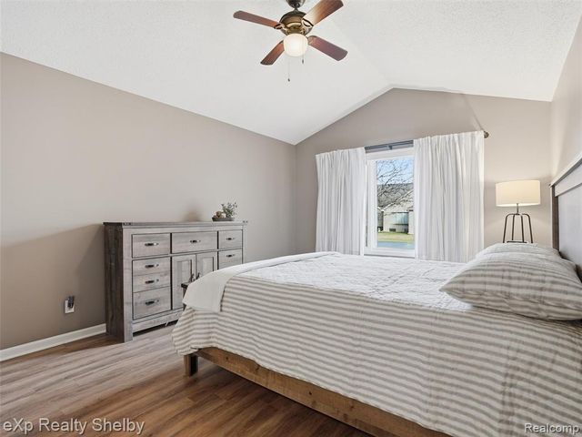 298 Edington Circle, Canton, MI 48187