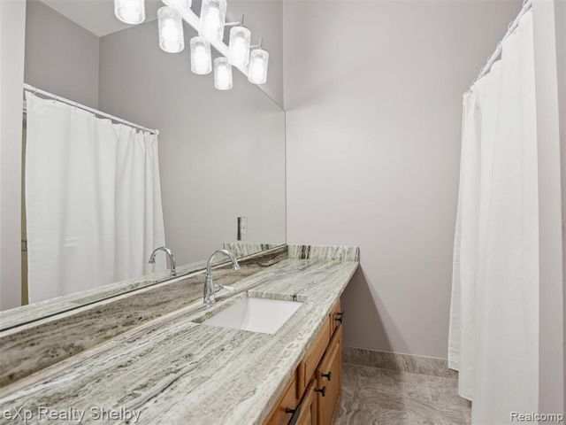 298 Edington Circle, Canton, MI 48187