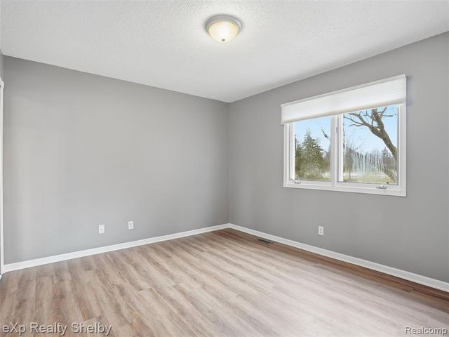 298 Edington Circle, Canton, MI 48187