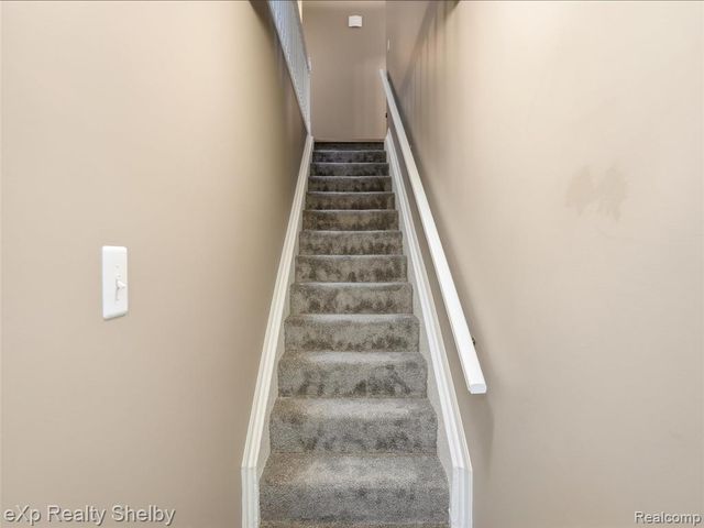 298 Edington Circle, Canton, MI 48187