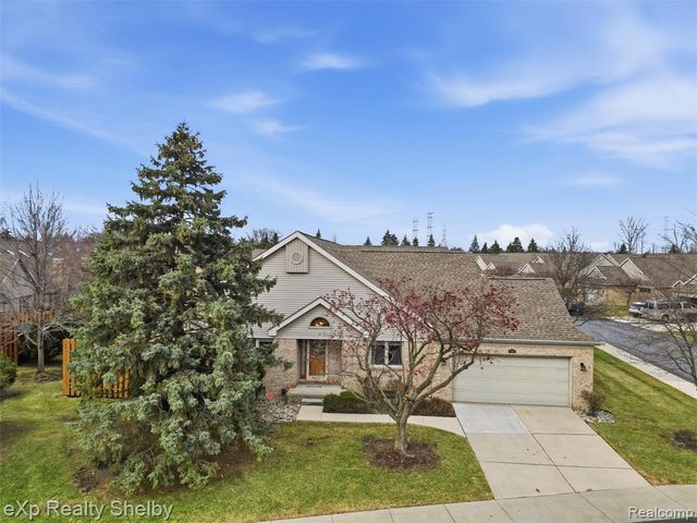 298 Edington Circle, Canton, MI 48187