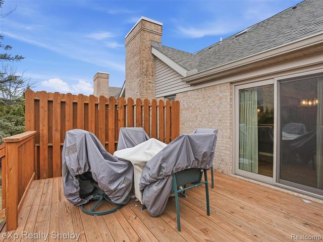 298 Edington Circle, Canton, MI 48187