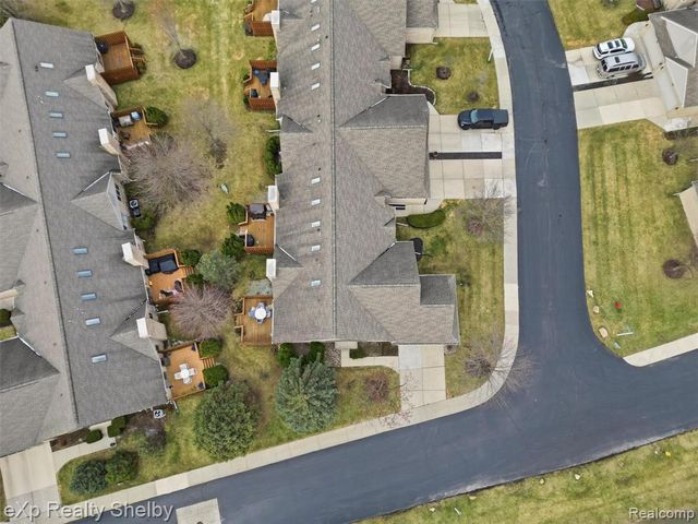 298 Edington Circle, Canton, MI 48187