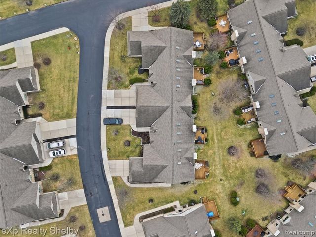 298 Edington Circle, Canton, MI 48187