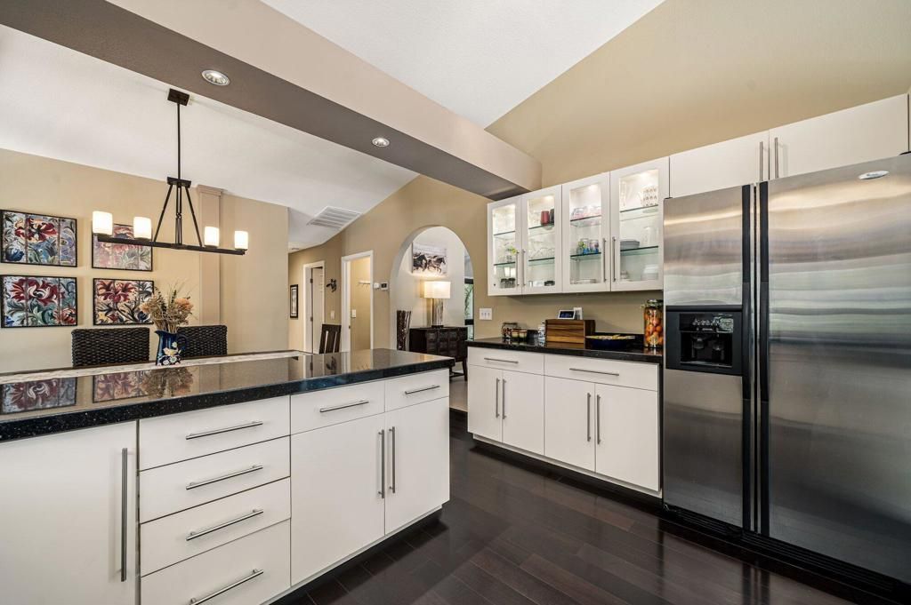 Image 14 of property listing at 76835 Bishop Place, Palm Desert, CA 92211