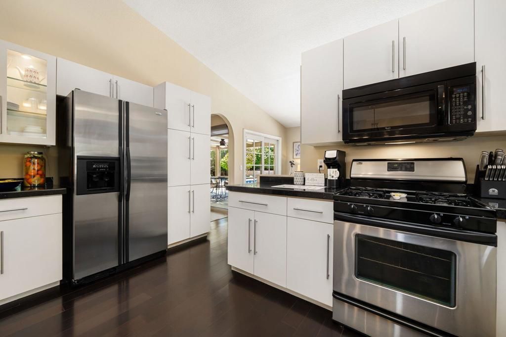 Image 15 of property listing at 76835 Bishop Place, Palm Desert, CA 92211