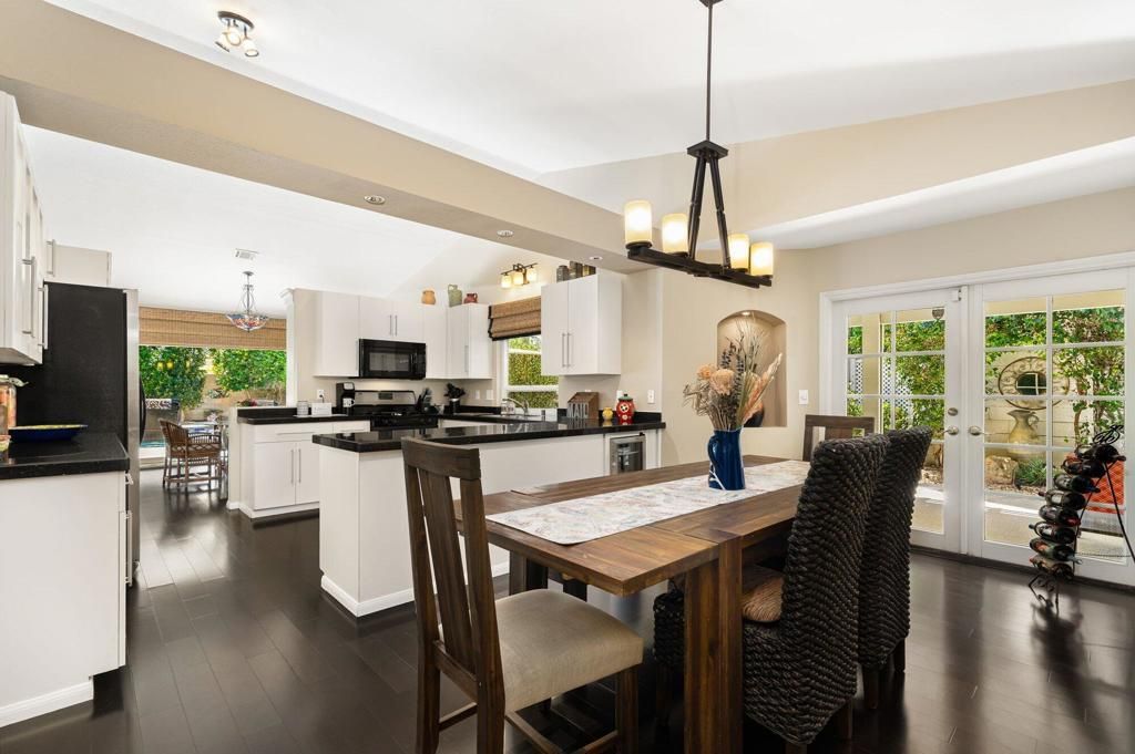 Image 17 of property listing at 76835 Bishop Place, Palm Desert, CA 92211