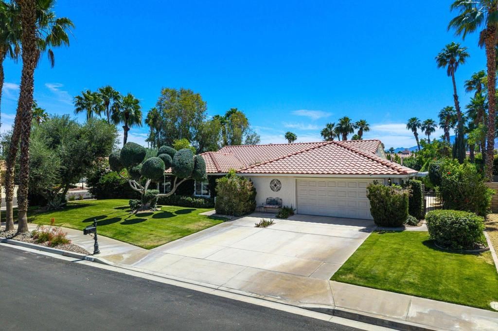 Image 56 of property listing at 76835 Bishop Place, Palm Desert, CA 92211