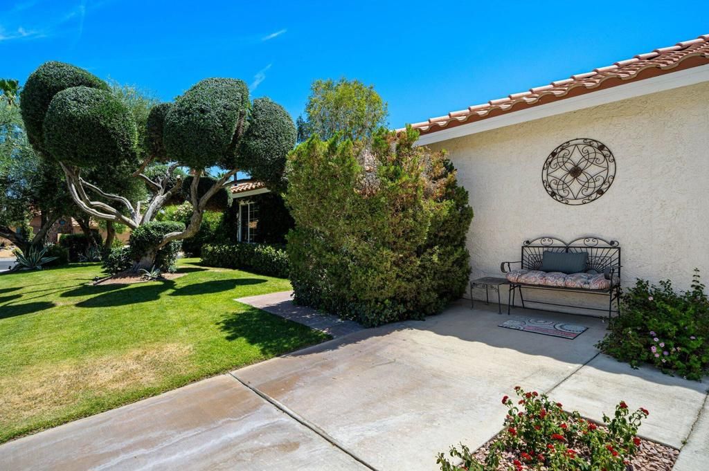 Image 59 of property listing at 76835 Bishop Place, Palm Desert, CA 92211