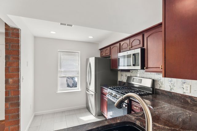 101 Brookline Way 101, Rockland, MA 02370