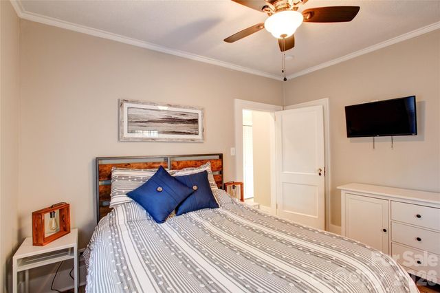 1511 Southwood Avenue, Charlotte, NC 28203