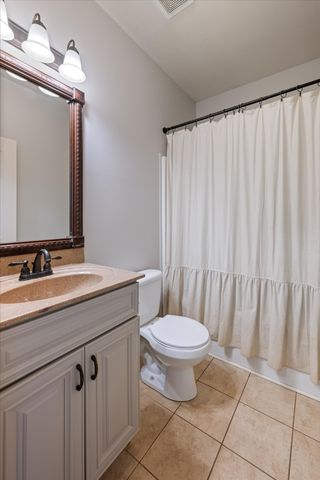 312 Retriever Ct, Clarksville, TN 37043