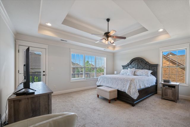 312 Retriever Ct, Clarksville, TN 37043