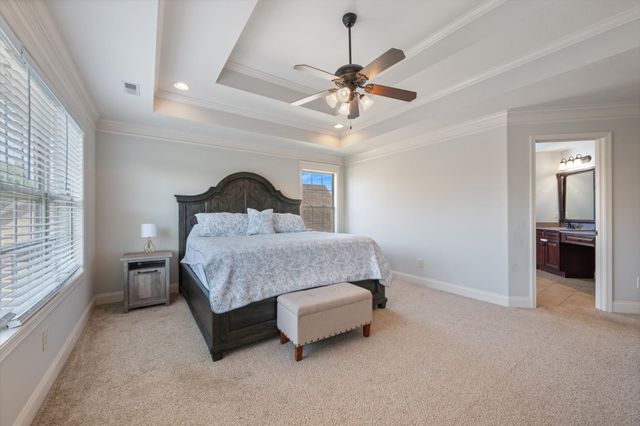 312 Retriever Ct, Clarksville, TN 37043