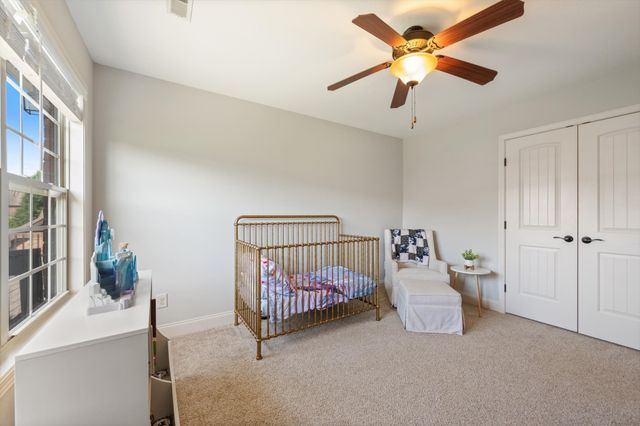 312 Retriever Ct, Clarksville, TN 37043