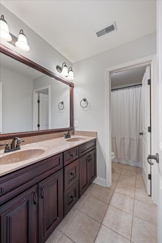 312 Retriever Ct, Clarksville, TN 37043