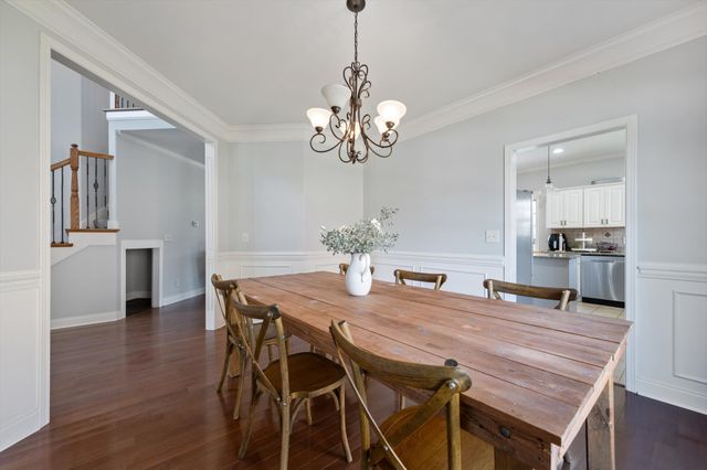 312 Retriever Ct, Clarksville, TN 37043