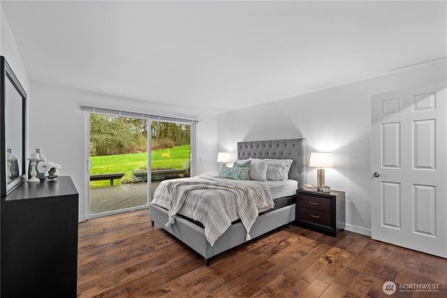 15705 NE 59th Way, Redmond, WA 98052