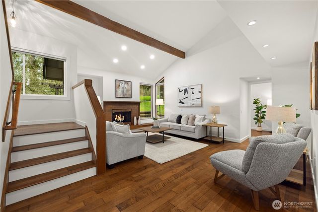 15705 NE 59th Way, Redmond, WA 98052