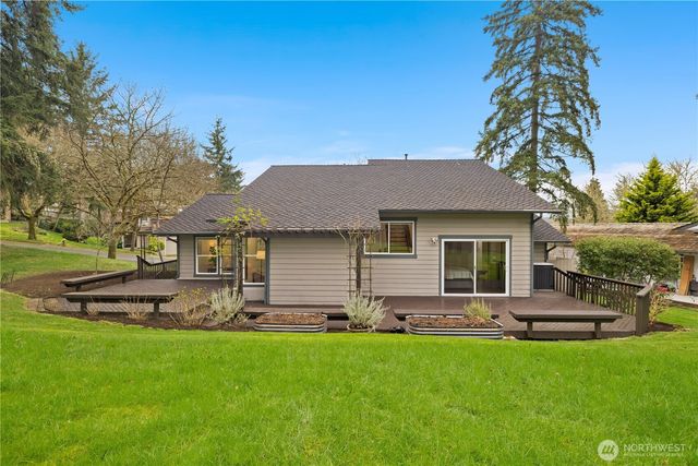 15705 NE 59th Way, Redmond, WA 98052