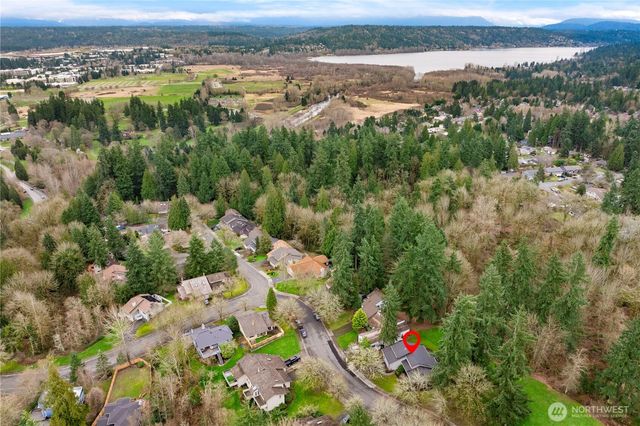 15705 NE 59th Way, Redmond, WA 98052