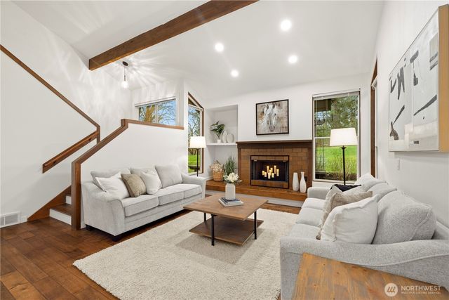 15705 NE 59th Way, Redmond, WA 98052