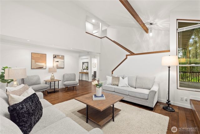 15705 NE 59th Way, Redmond, WA 98052