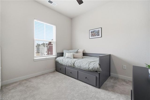 995 Gabion WAY, Chesapeake, VA 23323