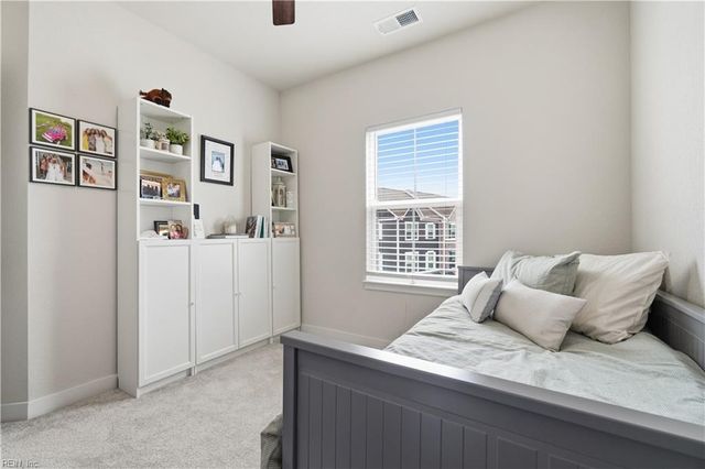 995 Gabion WAY, Chesapeake, VA 23323