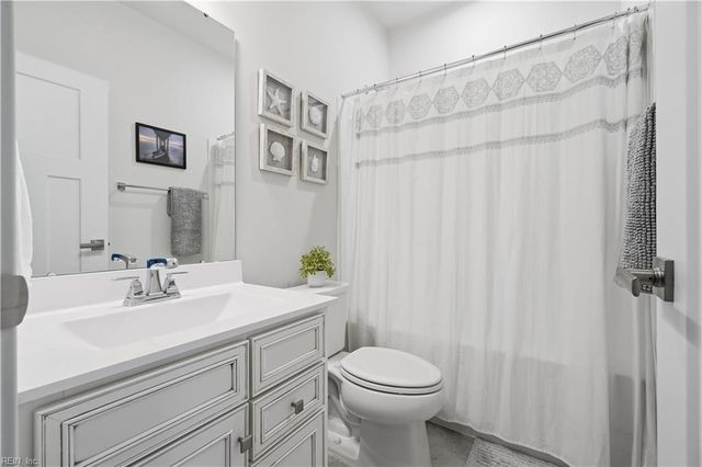 995 Gabion WAY, Chesapeake, VA 23323