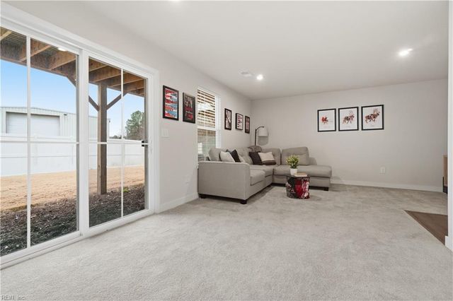 995 Gabion WAY, Chesapeake, VA 23323