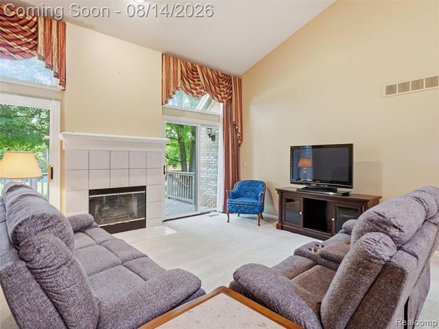 16905 Coral Lane, Macomb, MI 48042
