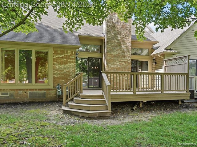 16905 Coral Lane, Macomb, MI 48042