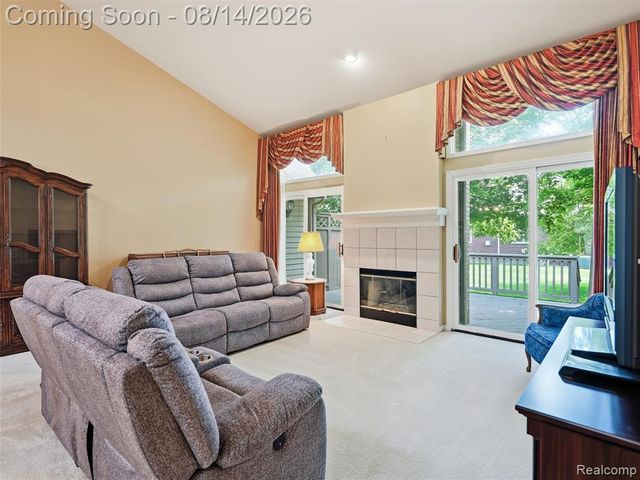 16905 Coral Lane, Macomb, MI 48042