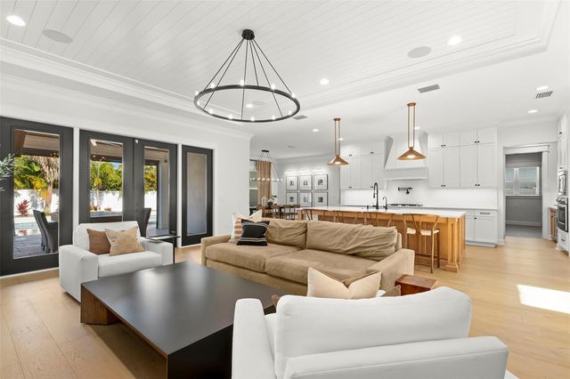 4103 W ZELAR STREET, Tampa, FL 33629